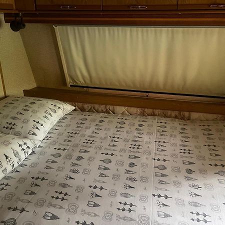 Caravanes De Provence Aiglun  Kültér fotó