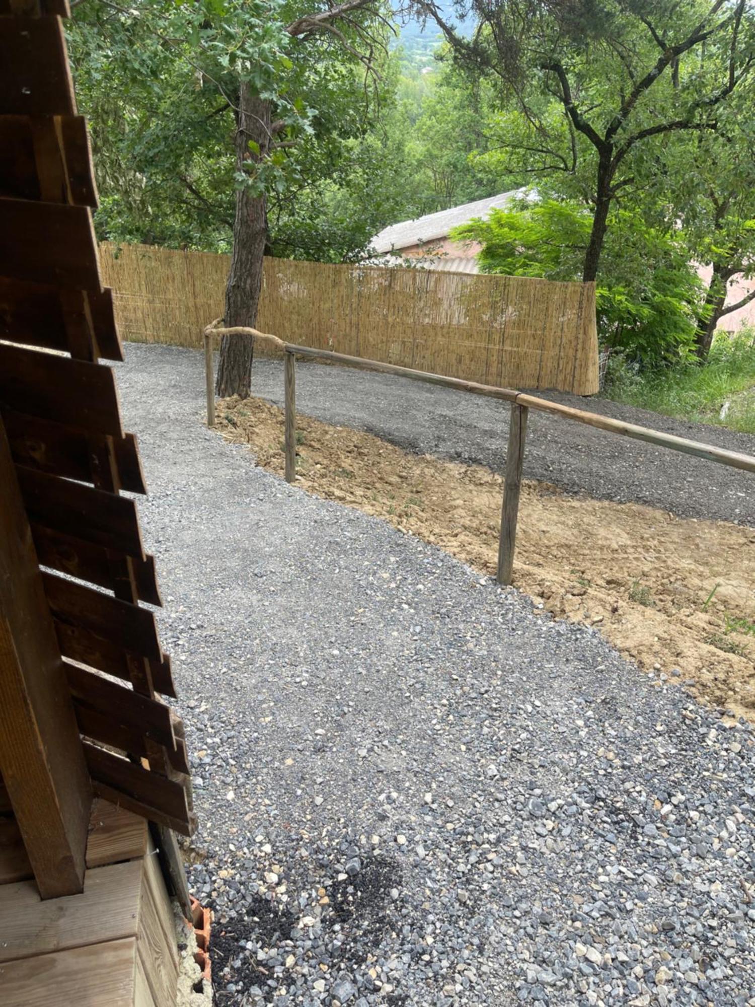 Caravanes De Provence Aiglun  Kültér fotó